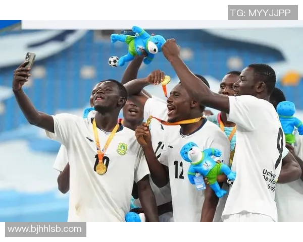 九宫格足球明星挑战：测测你能认出多少位世界级球员